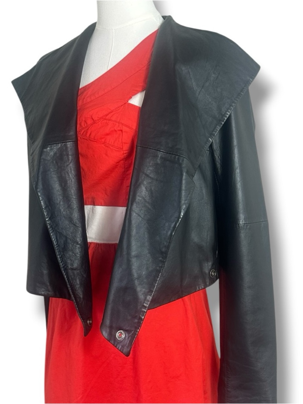 Velvet by Graham & Spencer Black Leather Cropped Jacket size Small - Picture 11 of 16